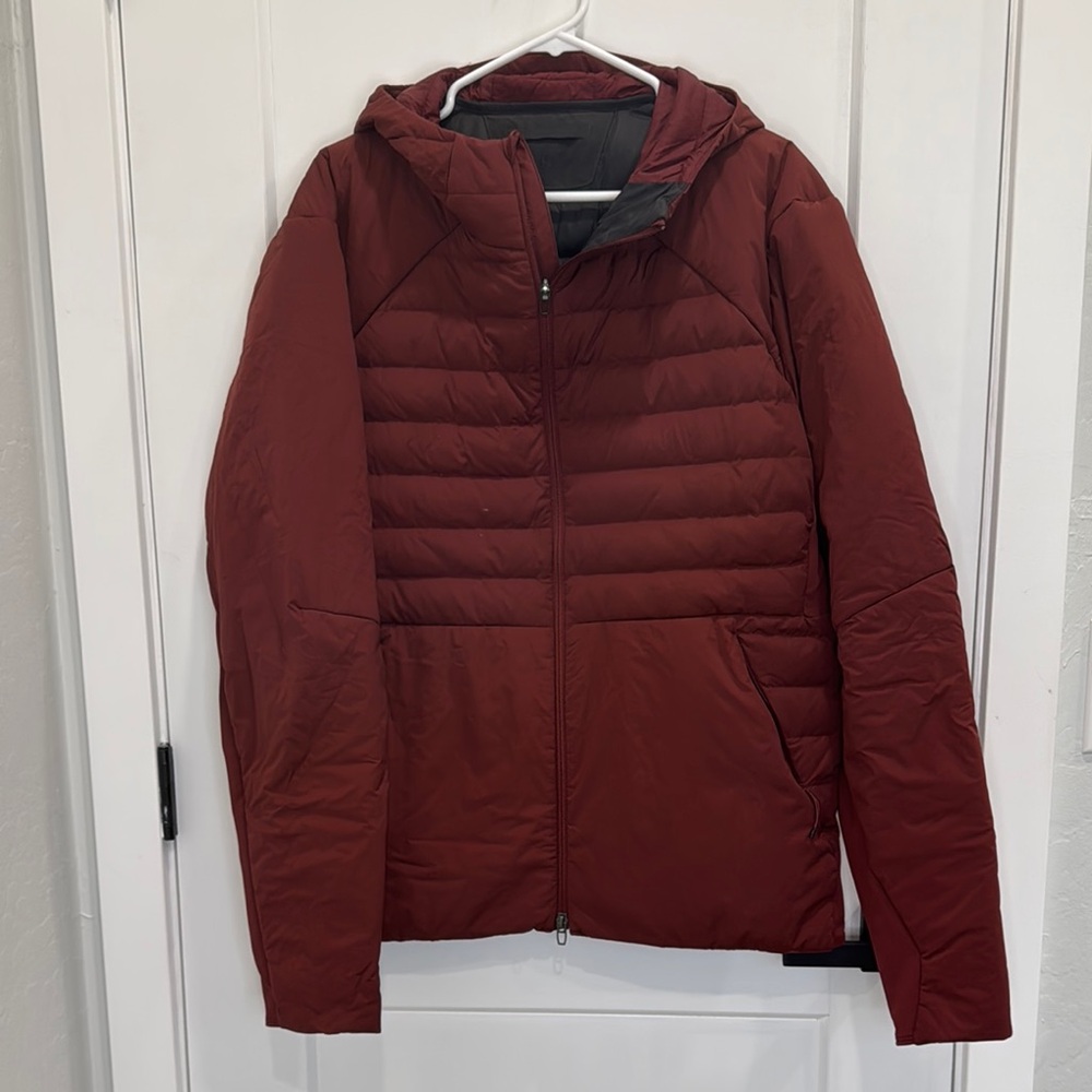 Men's Maroon Navigation 700-Down-Fill Puffer Jacket